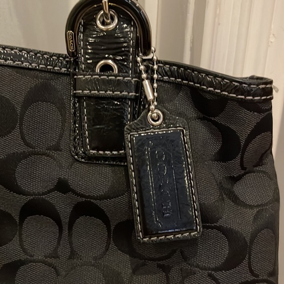 COACH black signature handbag, gently used - Picture 4 of 9